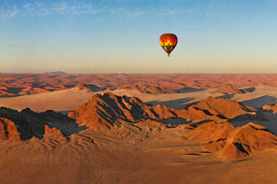 Luxury Takes Flight: Exploring Namibia's Hot Air Balloon Safaris