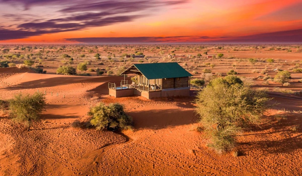 7-Day Namibia Desert & Dunes Luxury Self-Drive Safari - DAY 1: KALAHARI