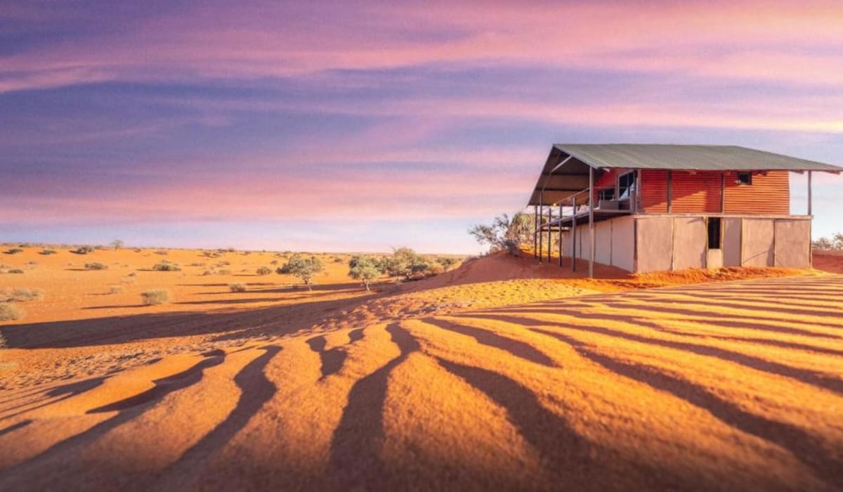 Best Of Namibia Guided Safari - DAY 2: KALAHARI (1 NIGHT)
